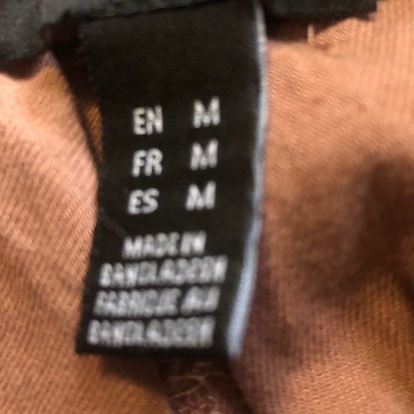 Three pair of summer shorts- size medium, Hollister - Forever 21- slightly used - Picture 12 of 12